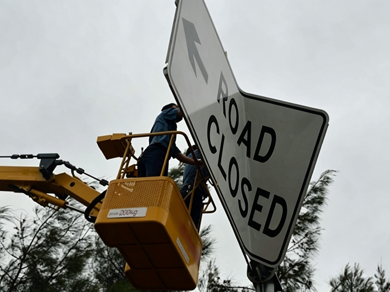 Matibay na LED Traffic Signs: Paano Pinapahusay ng Materyales at Disenyo ang Katatagan sa Matinding Panahon
